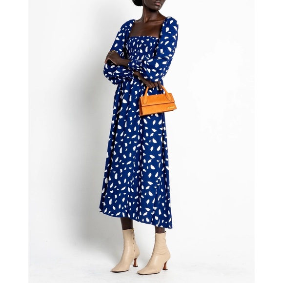 o.p.t Dresses & Skirts - OPT Classic Smocked Dress